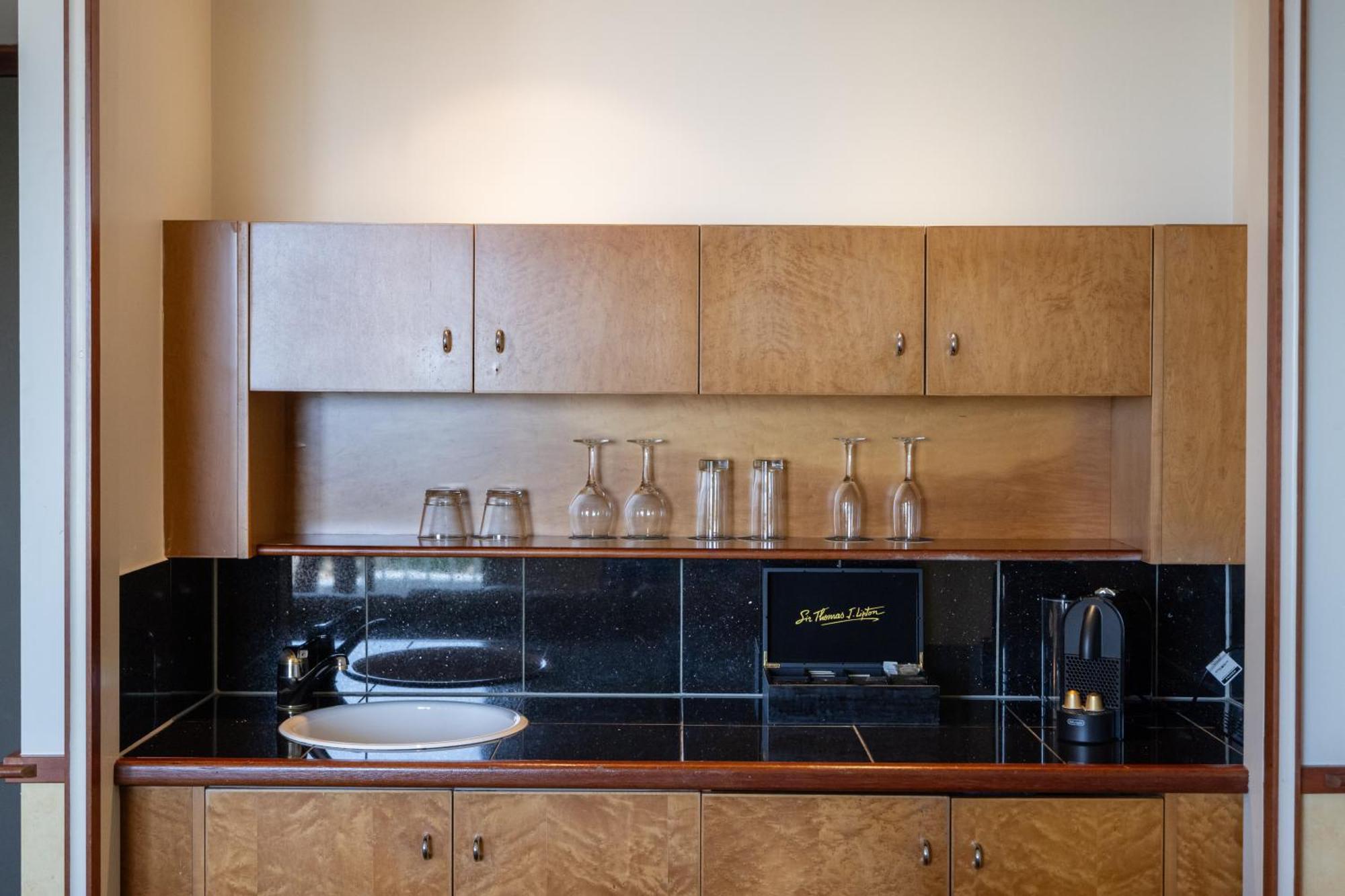 Mindil Beach Casino Resort Даруин Екстериор снимка The kitchen