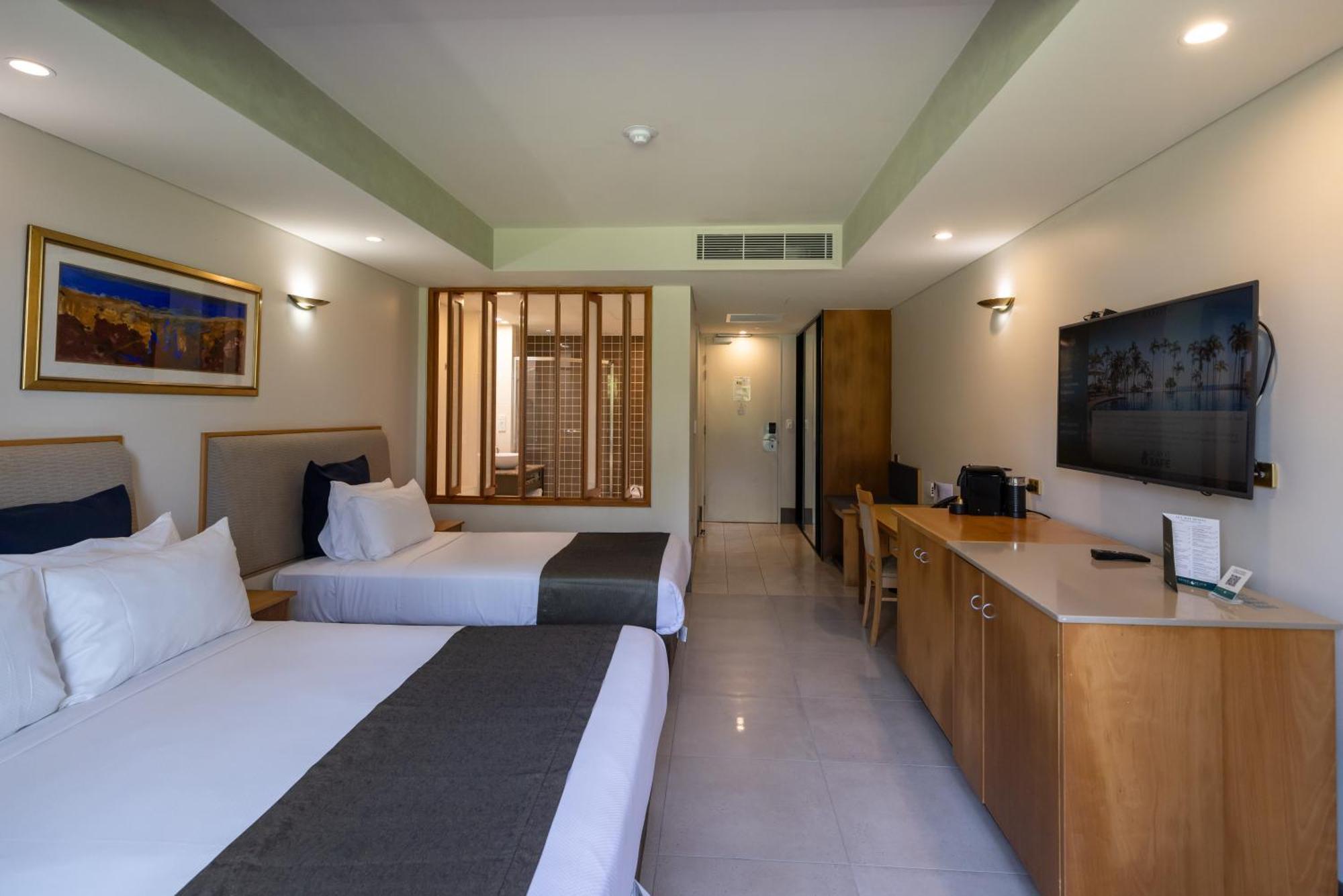 Mindil Beach Casino Resort Даруин Екстериор снимка Deluxe Room