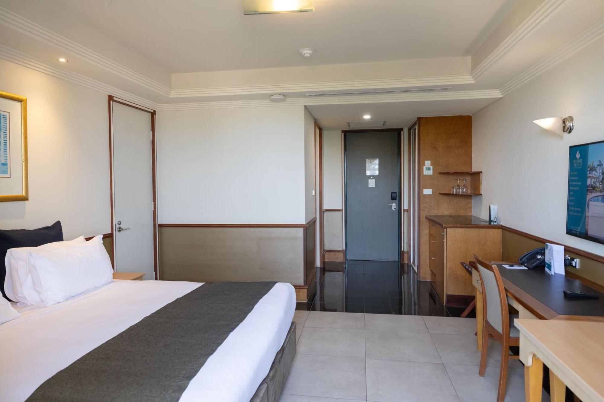 Mindil Beach Casino Resort Даруин Екстериор снимка A room at the hotel